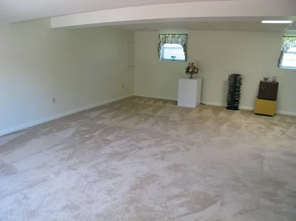 3 Gatewood Dr, Shrewsbury, PA 17361