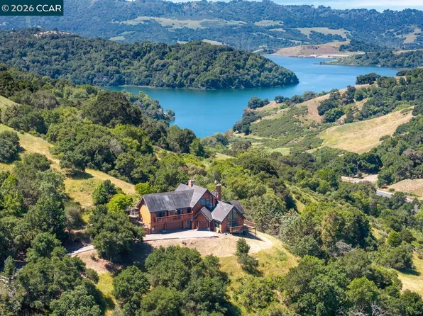 224 Bear Oaks Ln, Briones, CA 94553