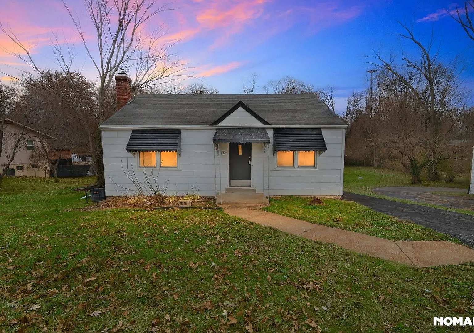 March Special- 1 Fee Month: Charming 2br House In Saint Louis — Photo 1
