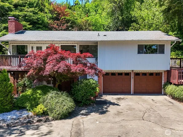 4958 NW Eldorado Boulevard, Bremerton, WA 98312