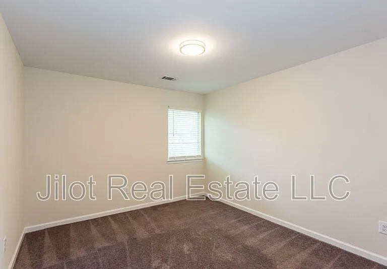 2015 Oak Park Ln — Photo 18