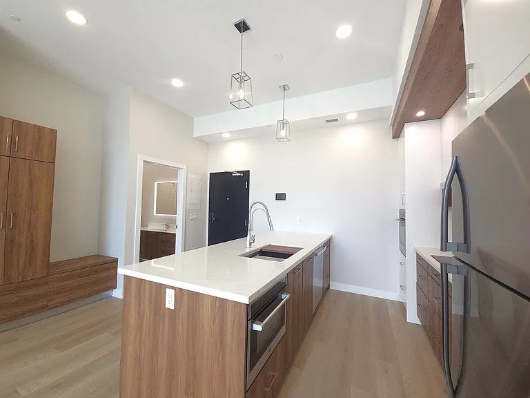4030 University Ave NW — Photo 58