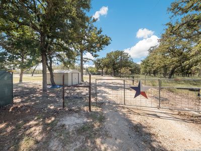 900 WILD ROSE LN, Stockdale, TX, 78160