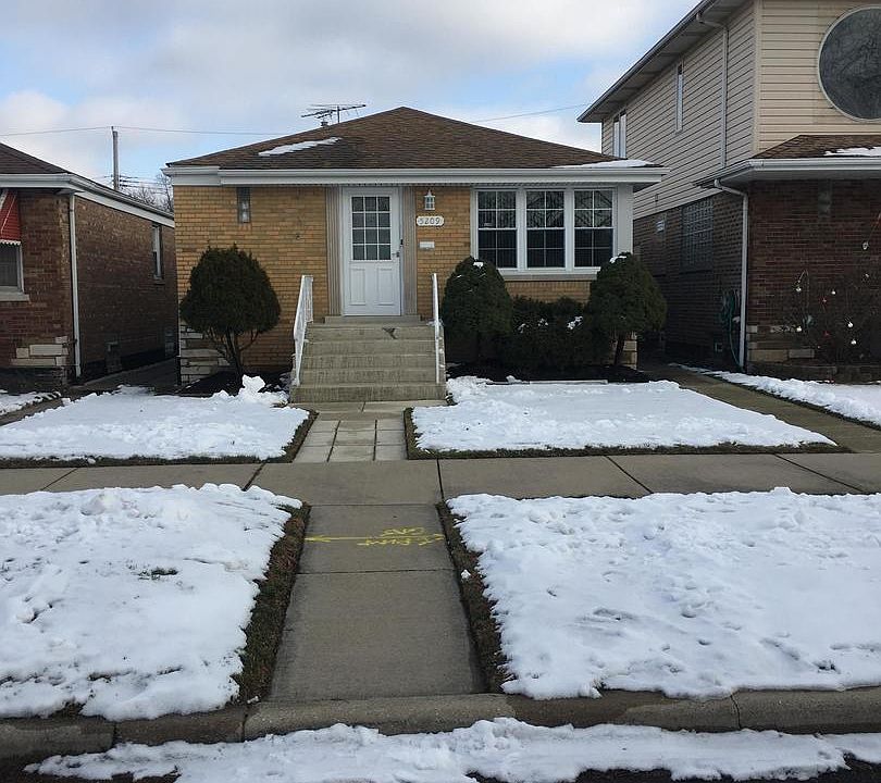 1st image of 5209 S Oak Park Ave