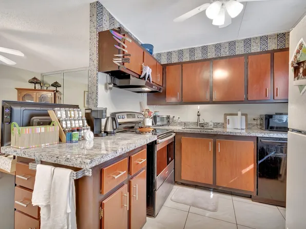 116 Mansfield Dr, Boca Raton, FL