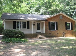 2903 Stratford Dr, Greensboro, NC 27408