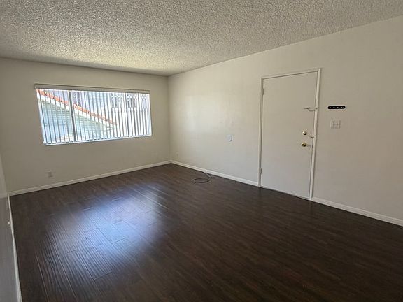 2nd image of 213 Mira Mar Ave APT 6