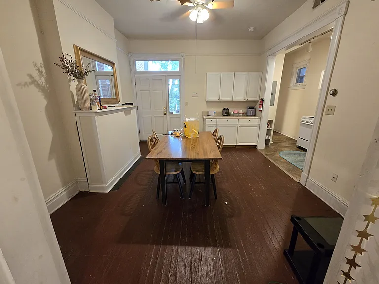 2209 W Main St — Photo 10
