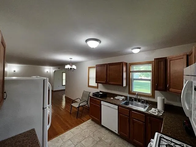 14734 Chamberlain Rd — Photo 13