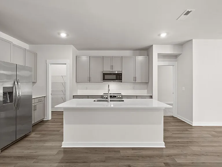1145 Ross Farms Blvd — Photo 10