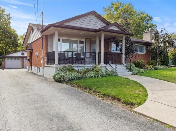 35 Chantler Rd, Welland, ON L3C 4M6