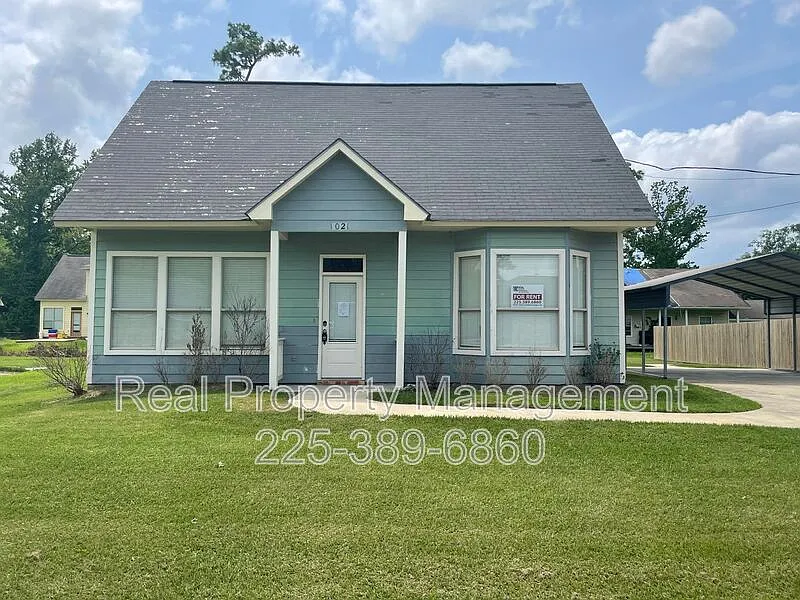 3 bed, 2.5 bath, 1620 sqft, $1,700 — Photo 1