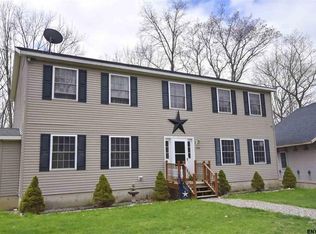 255 Buttermilk Falls Rd, Schaghticoke, NY 12154
