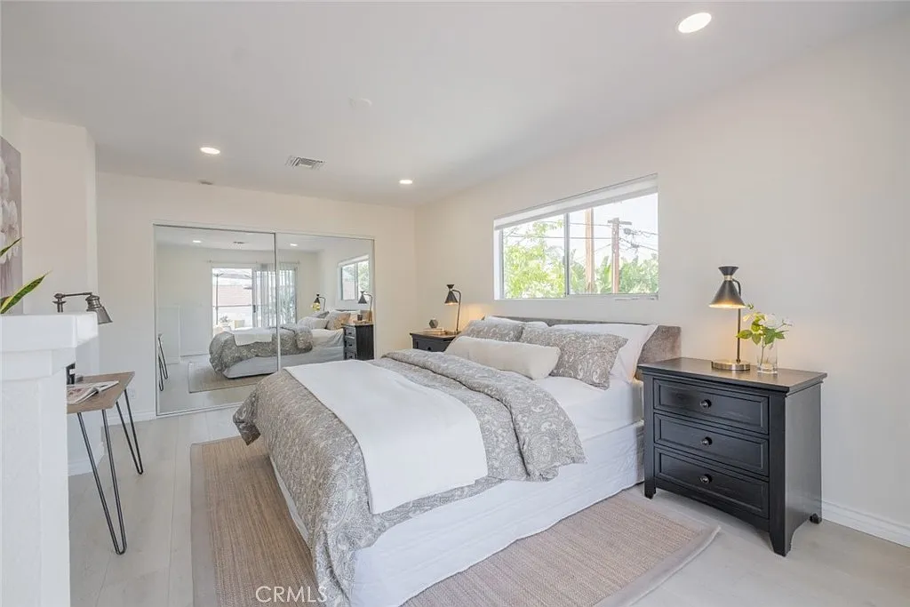 1 bed, 750 sqft, $3,200 — Photo 4