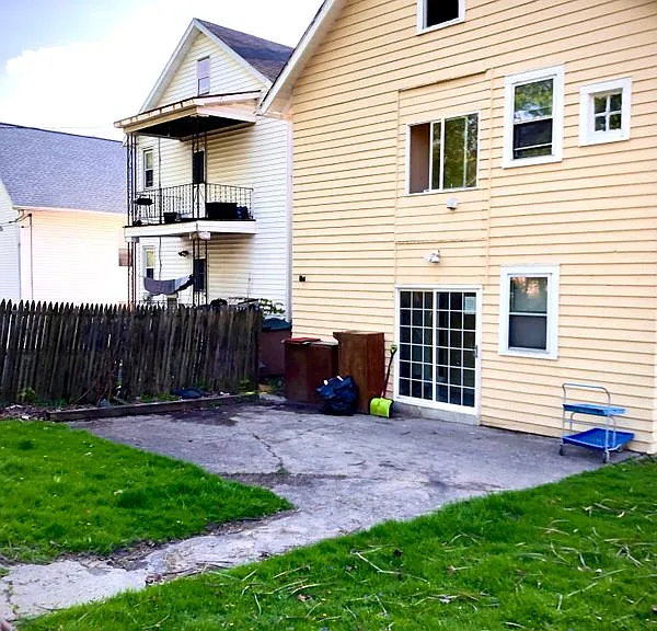 50 Pinewood Ave #2 — Photo 3