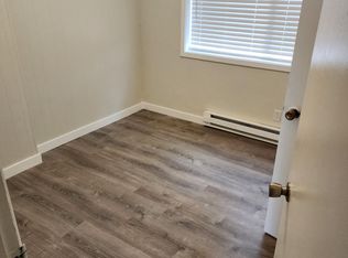 8563 N Tioga Ave #1, Portland, OR 97203