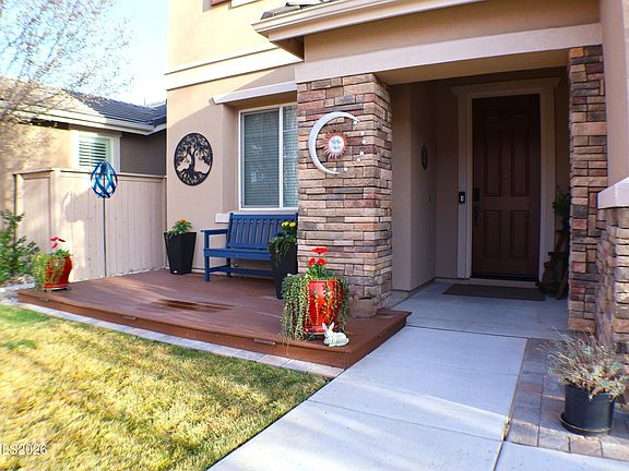 3rd image of 2056 Whitecliff Dr