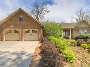 642 Hinkle Rd, Seymour, TN 37865