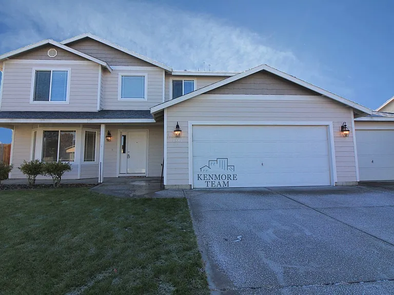 4414 Moline Ln — Photo 1