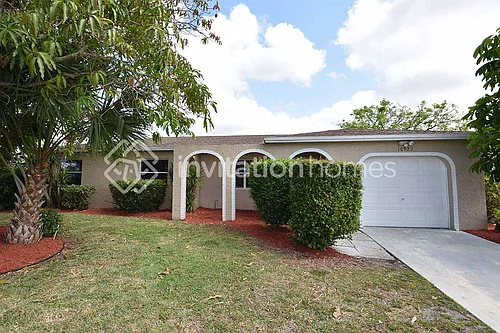 10927 Gallery St Photo 1