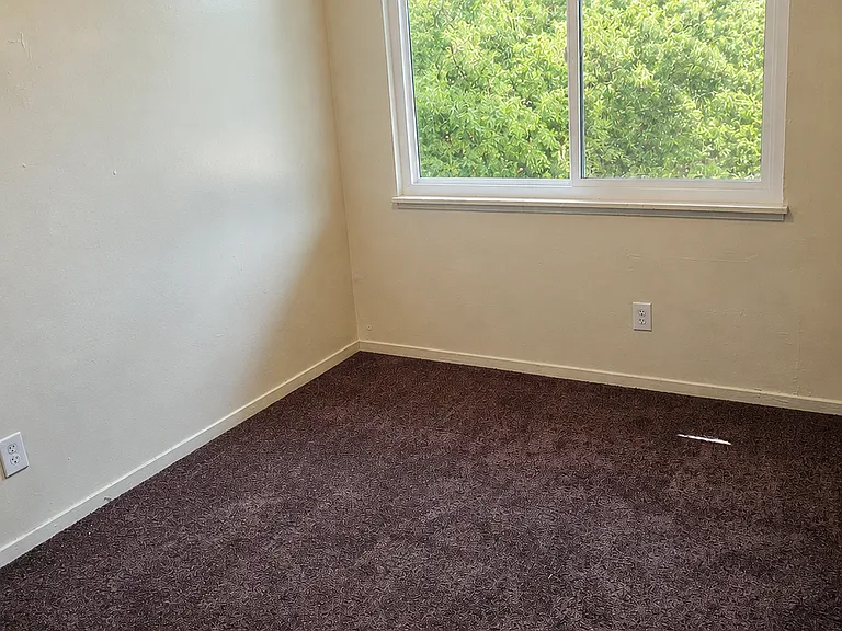6641 Mitad Ct — Photo 18