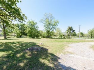 10601 S Elgin Ave, Jenks, OK 74037