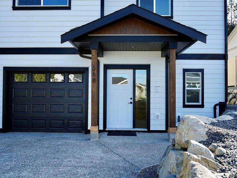 1st image of 668 Sanderson Rd