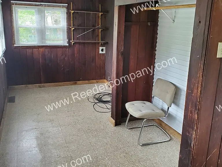 283 N Hamilton St — Photo 2