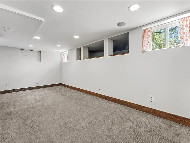 5903 NE Rodney Ave #A — Photo 37