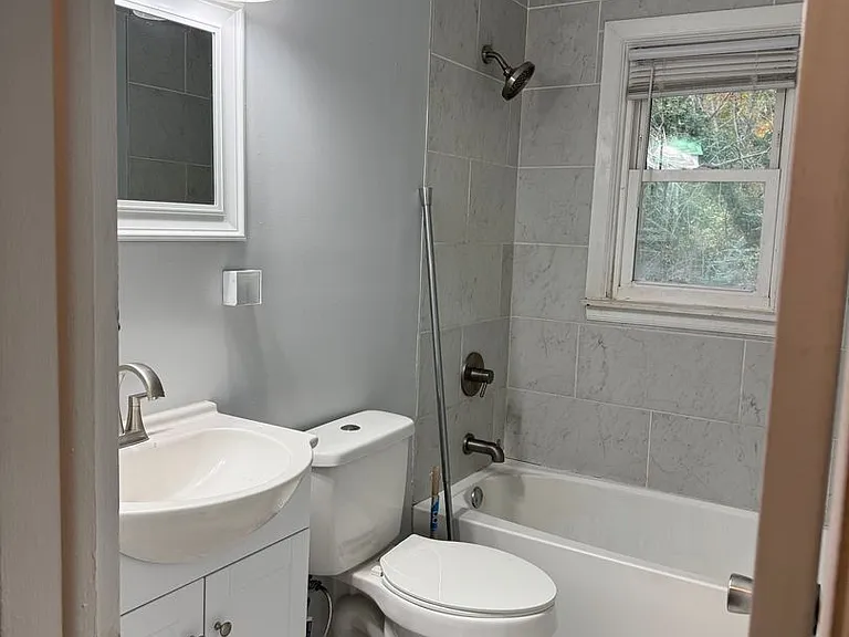 48 Edgemoor Dr — Photo 8