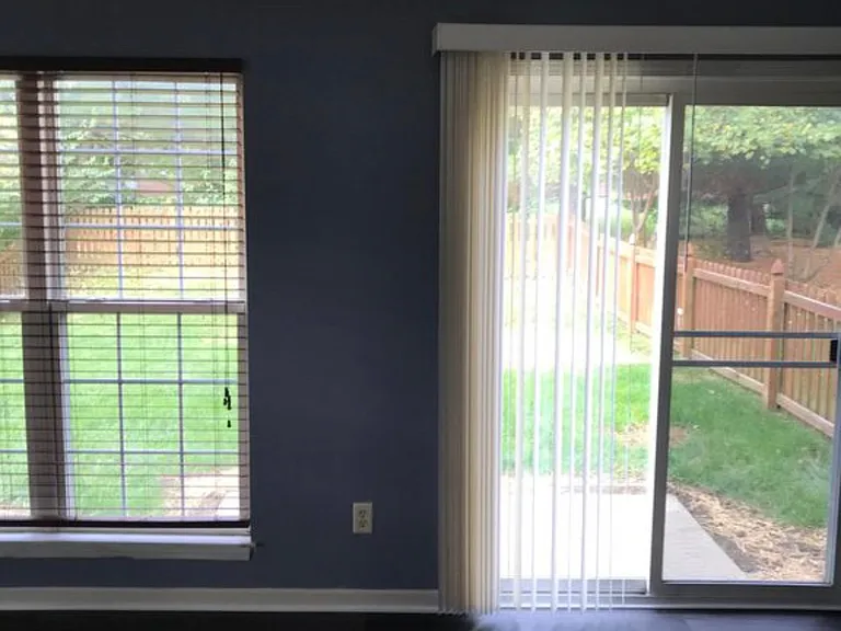 6711 Grovebelle Dr — Photo 12