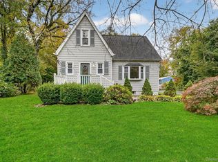 11 Oak Rd, New City, NY 10956