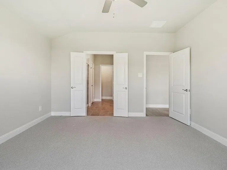 463 Yellowstar Ln — Photo 16