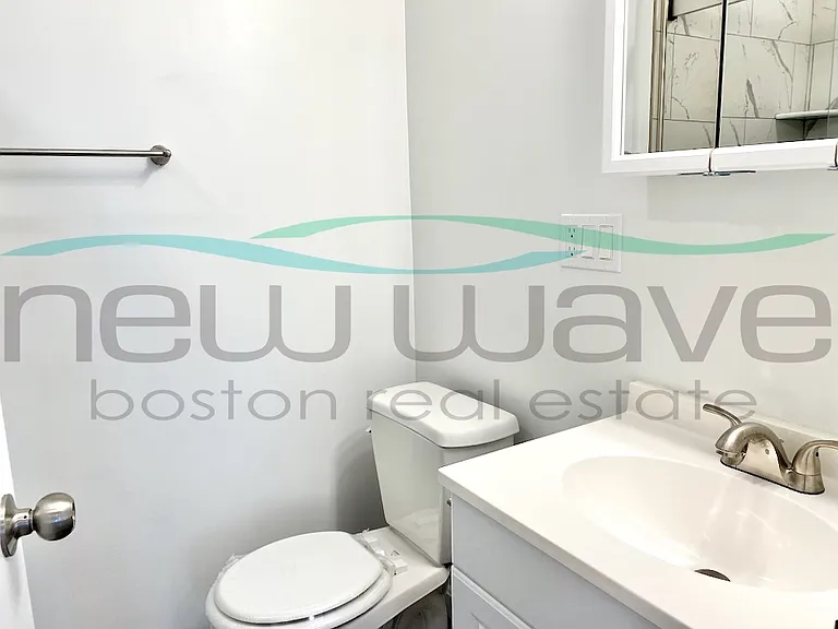 503 Beacon St #2 — Photo 5