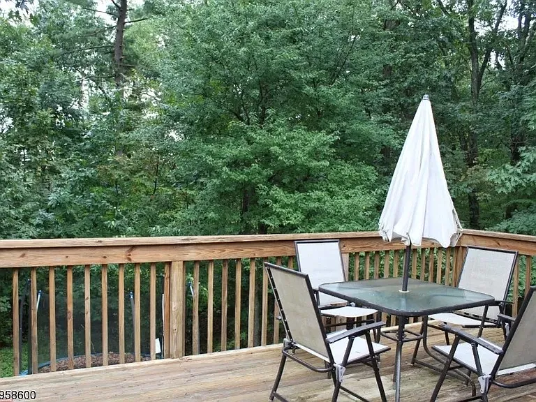 53 Hendrickson Dr — Photo 19