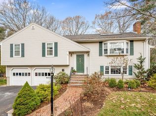466 Everett St, Westwood, MA 02090