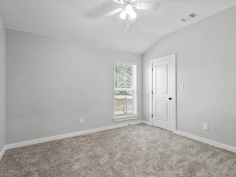 508 W Johnson St — Photo 9