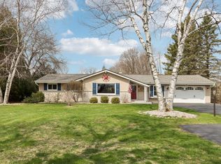 295 Green Bay Rd, Cedarburg, WI 53012