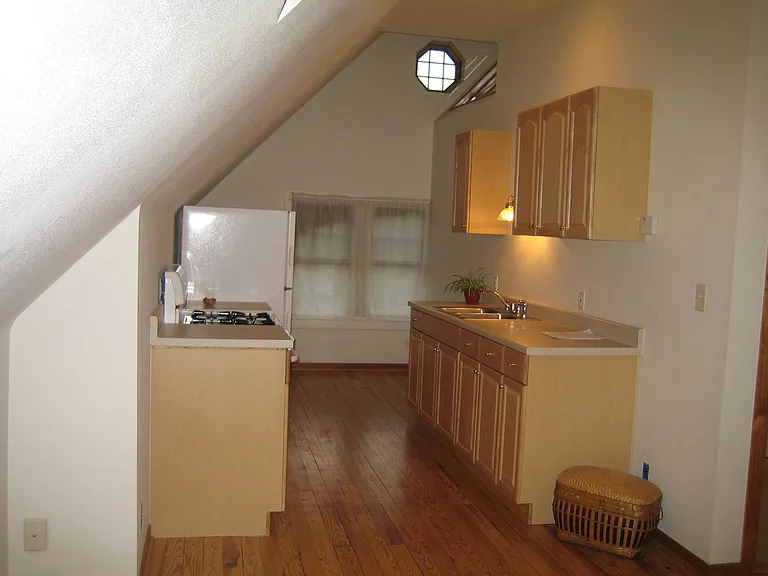 3400 N Downer Ave — Photo 6