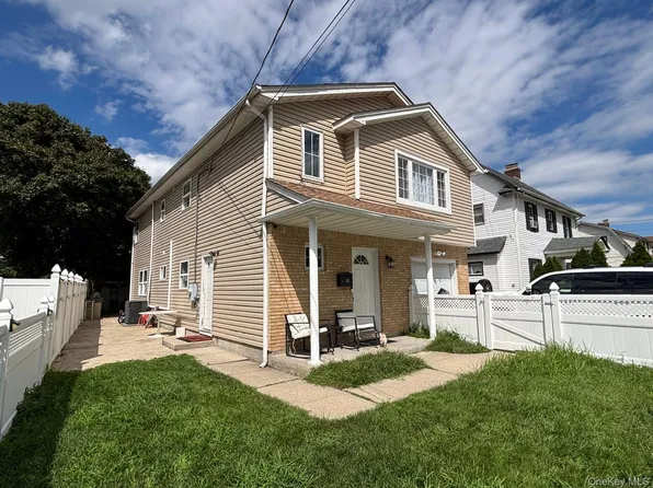 93 Peters Avenue, Hempstead, NY 11550