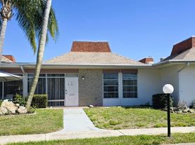 4356 Tahitian Gardens Cir, Holiday, FL