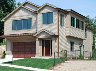 804 S 5th Ave, Saint Charles, IL 60174