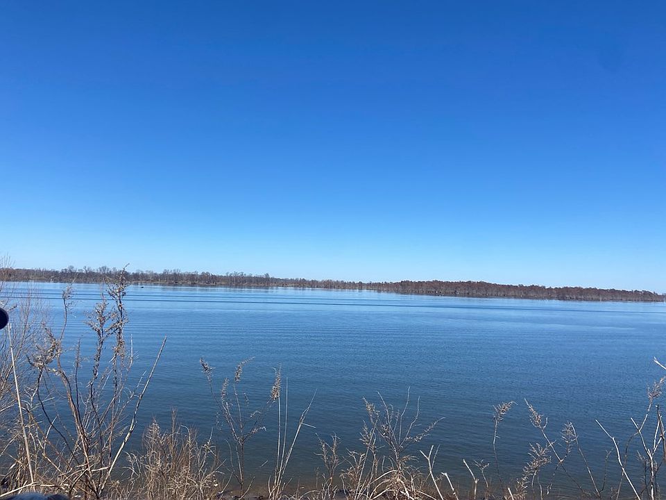 2nd image of 2580 Eagle Lake Shore Rd