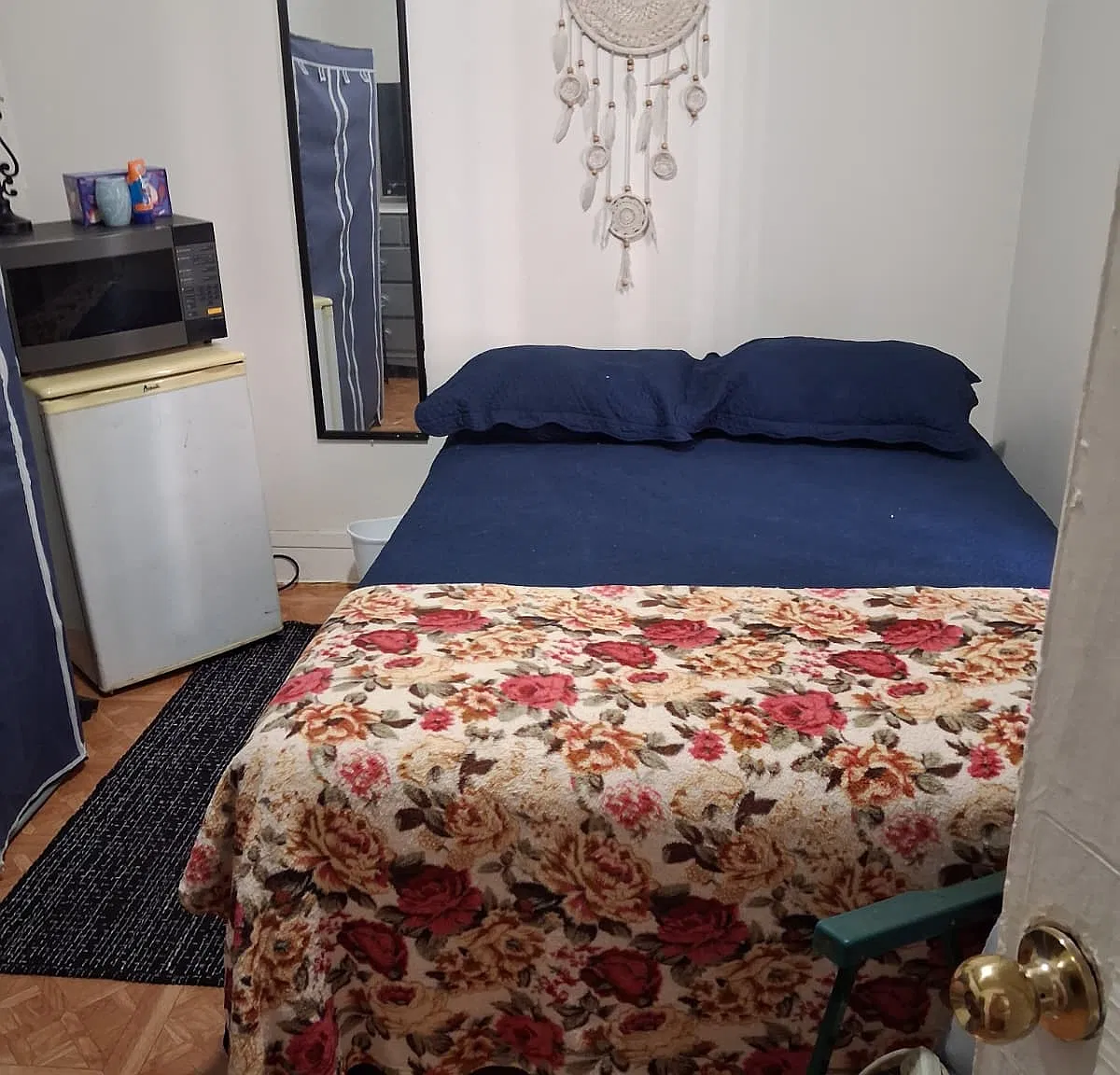 3 bed, 47064 sqft, $1,200 — Photo 1