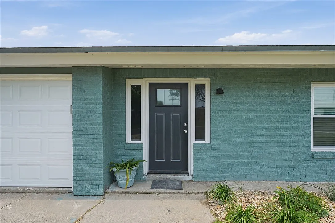 3 bed, 2.0 bath, 1541 sqft, $2,000 — Photo 4