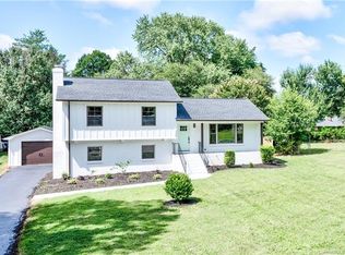 7508 Hitching Post Ln, Charlotte, NC 28212