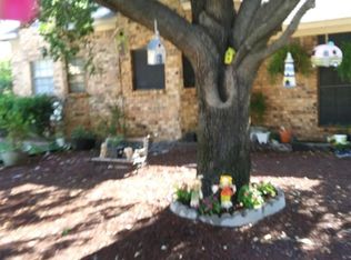 5205 Wild West Dr, Arlington, TX 76017