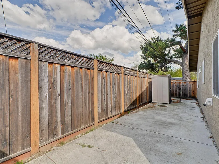 18701 Newsom Ave — Photo 49