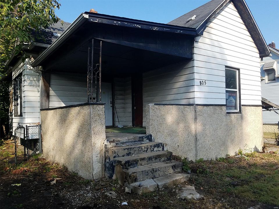 1st image of 805 N 32nd St