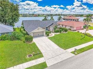 205 SE 8th Pl, Cape Coral, FL 33990